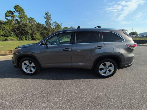 2016 Toyota Highlander Limited Platinum