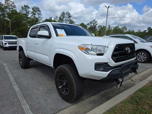 2017 Toyota Tacoma SR