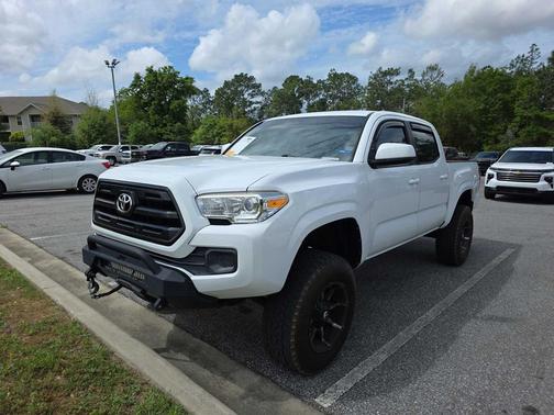 2017 Toyota Tacoma SR