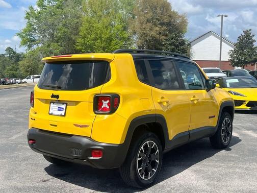 Solar Yellow Clearcoat 2023 Jeep Renegade Trailhawk