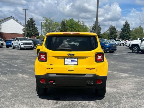 Solar Yellow Clearcoat 2023 Jeep Renegade Trailhawk