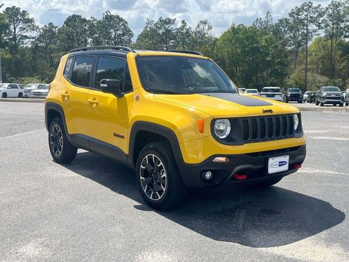 Solar Yellow Clearcoat 2023 Jeep Renegade Trailhawk