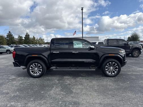 2023 GMC Canyon Denali