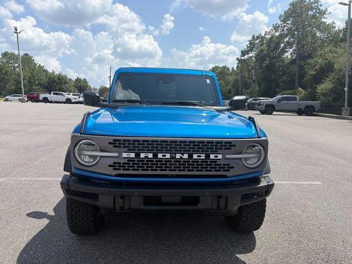 Velocity Blue Metallic 2024 Ford Bronco Badlands