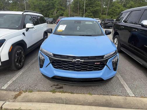 Fountain Blue 2024 Chevrolet Trax FWD 1RS