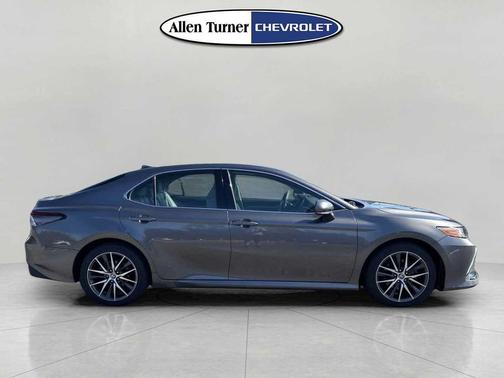 2021 Toyota Camry XLE