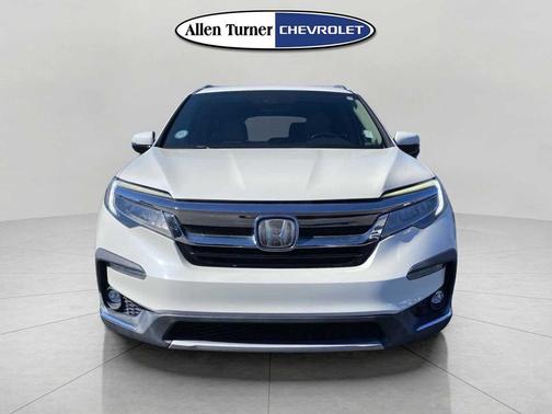 2019 Honda Pilot Touring 8-Passenger