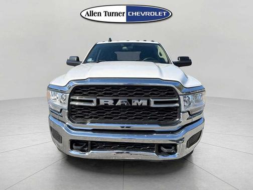 2020 RAM 2500 Tradesman Crew Cab 4X4 6'4' Box