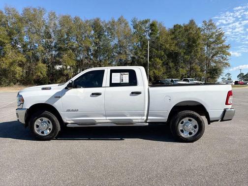 2020 RAM 2500 Tradesman Crew Cab 4X4 6'4' Box