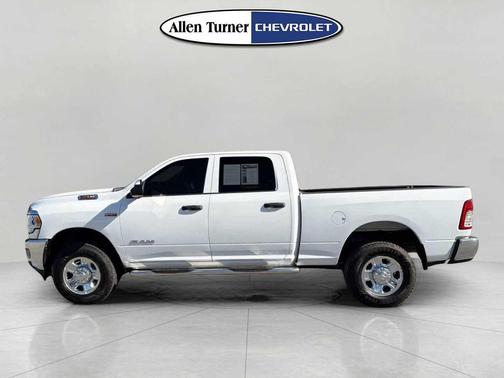 2020 RAM 2500 Tradesman Crew Cab 4X4 6'4' Box