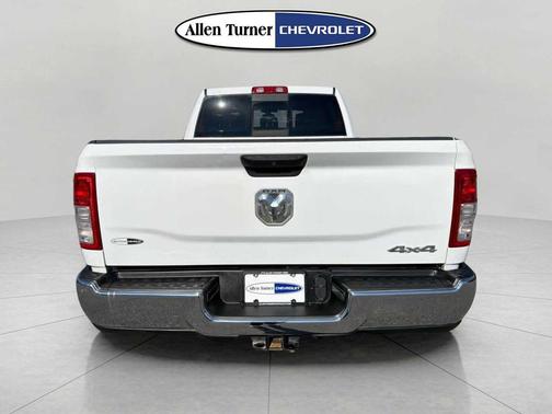 2020 RAM 2500 Tradesman Crew Cab 4X4 6'4' Box