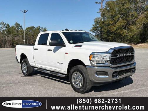 2020 RAM 2500 Tradesman Crew Cab 4X4 6'4' Box