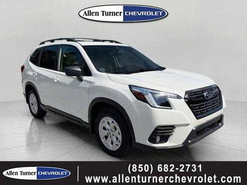 Crystal White Pearl 2022 Subaru Forester Base