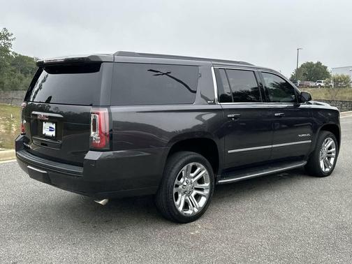 2017 GMC Yukon XL SLT