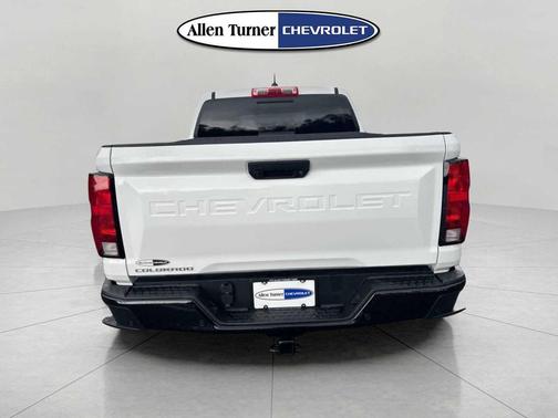 2025 Chevrolet Colorado WT