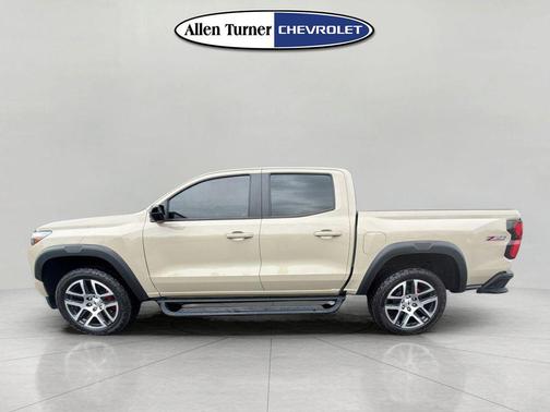 Sand Dune Metallic 2023 Chevrolet Colorado Z71