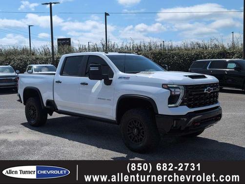 2025 Chevrolet Silverado 2500 4WD Crew Cab Standard Bed ZR2