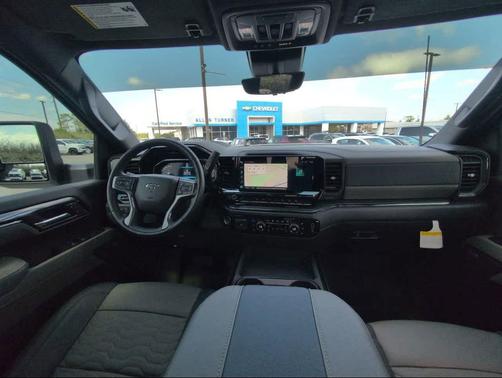 2025 Chevrolet Silverado 2500 4WD Crew Cab Standard Bed ZR2