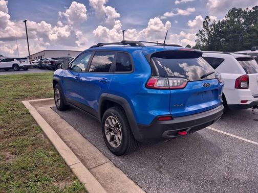 2020 Jeep Cherokee Trailhawk