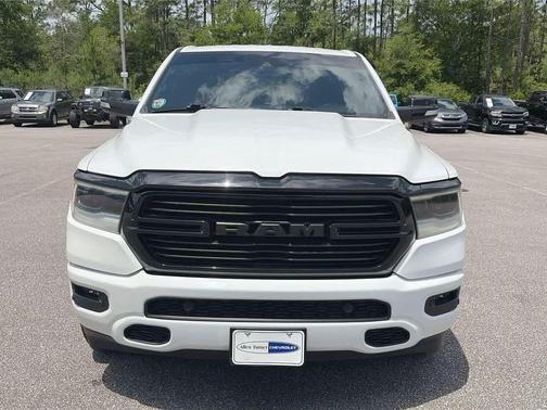 Bright White Clearcoat 2021 RAM 1500 Big Horn/Lone Star