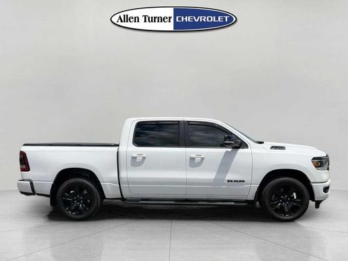 Bright White Clearcoat 2021 RAM 1500 Big Horn/Lone Star