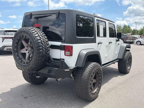 Bright White Clearcoat 2016 Jeep Wrangler Unlimited Rubicon