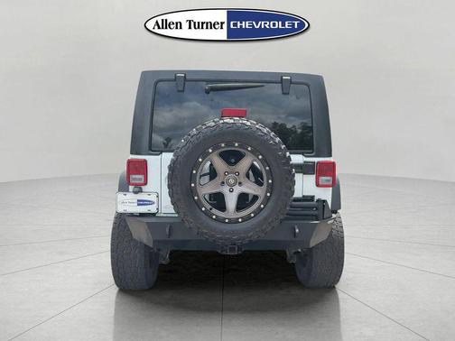 Bright White Clearcoat 2016 Jeep Wrangler Unlimited Rubicon