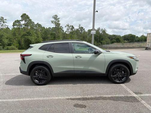 Cacti Green 2026 Chevrolet Trax FWD ACTIV