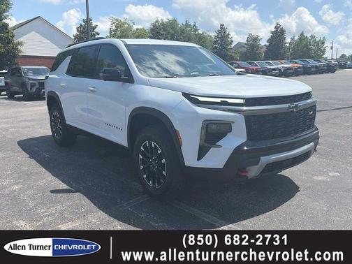 Polar White Tricoat 2026 Chevrolet Traverse AWD Z71