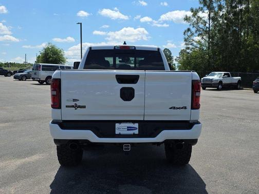 Bright White Clearcoat 2026 RAM 1500 Big Horn/Lone Star