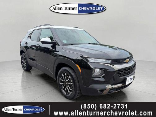 Mosaic Black Metallic 2023 Chevrolet Trailblazer ACTIV