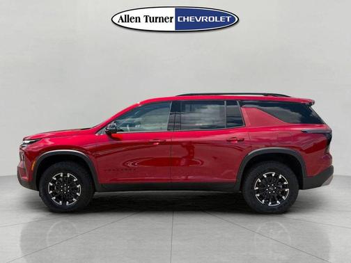 Radiant Red Tintcoat 2026 Chevrolet Traverse AWD Z71