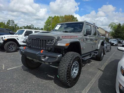 Sting-Gray Clearcoat 2021 Jeep Gladiator Mojave 4x4