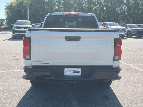 Summit White 2025 Chevrolet Colorado Z71