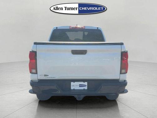 Summit White 2025 Chevrolet Colorado Z71