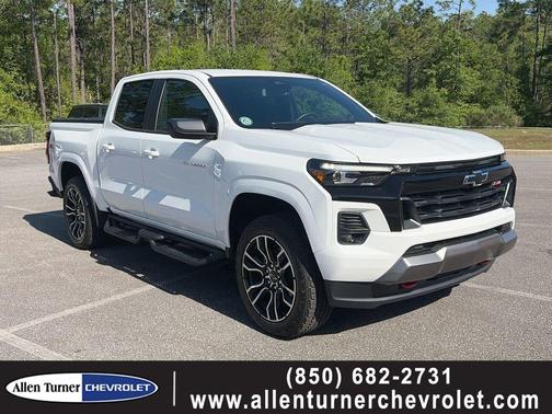 Summit White 2025 Chevrolet Colorado Z71