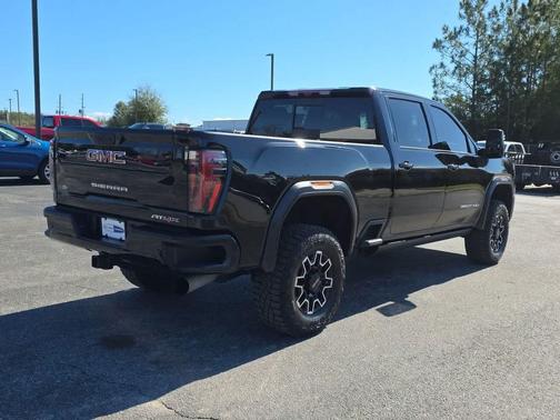 2025 GMC Sierra 2500 AT4X