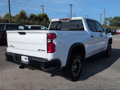 2024 Chevrolet Silverado 1500 ZR2