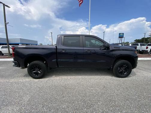 2023 Chevrolet Silverado 1500 Custom Trail Boss