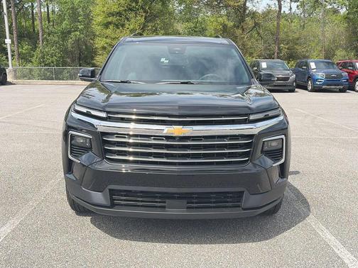 Mosaic Black Metallic 2026 Chevrolet Traverse LT