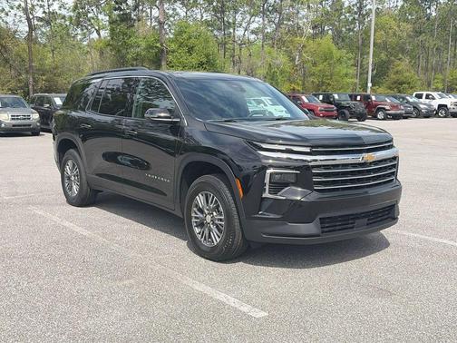 Mosaic Black Metallic 2026 Chevrolet Traverse LT