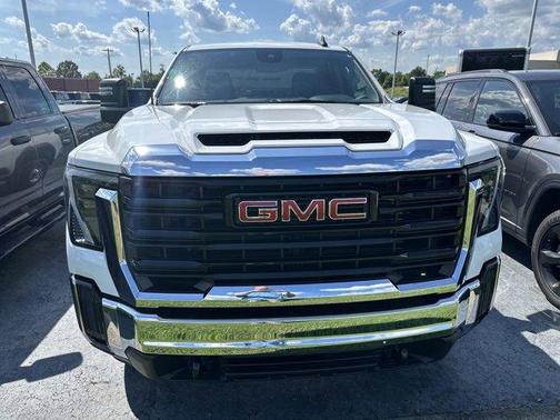 2024 GMC Sierra 2500 Pro