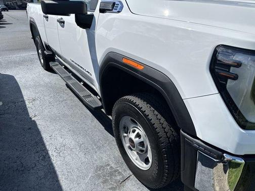 2024 GMC Sierra 2500 Pro