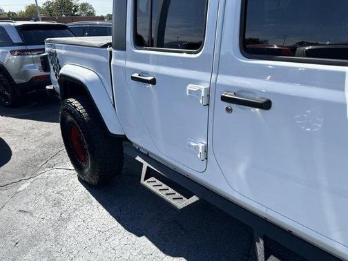 2024 Jeep Gladiator Sport