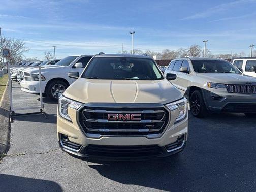 2022 GMC Terrain AT4