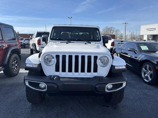2022 Jeep Gladiator Overland
