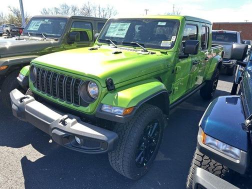 2025 Jeep Gladiator Sport