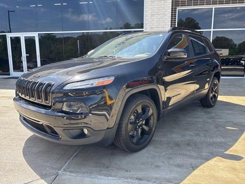 Diamond Black 2017 Jeep Cherokee High Altitude