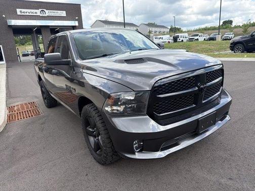 Granite Crystal Clearcoat Metallic 2019 RAM 1500 Classic Express