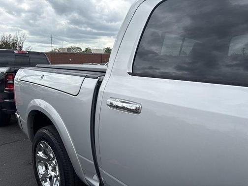 Bright Silver Clearcoat Metallic 2017 RAM 1500 Laramie